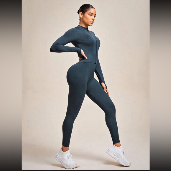 Blue Jumpsuit and cropped Jacket set - Picture 4 of 4